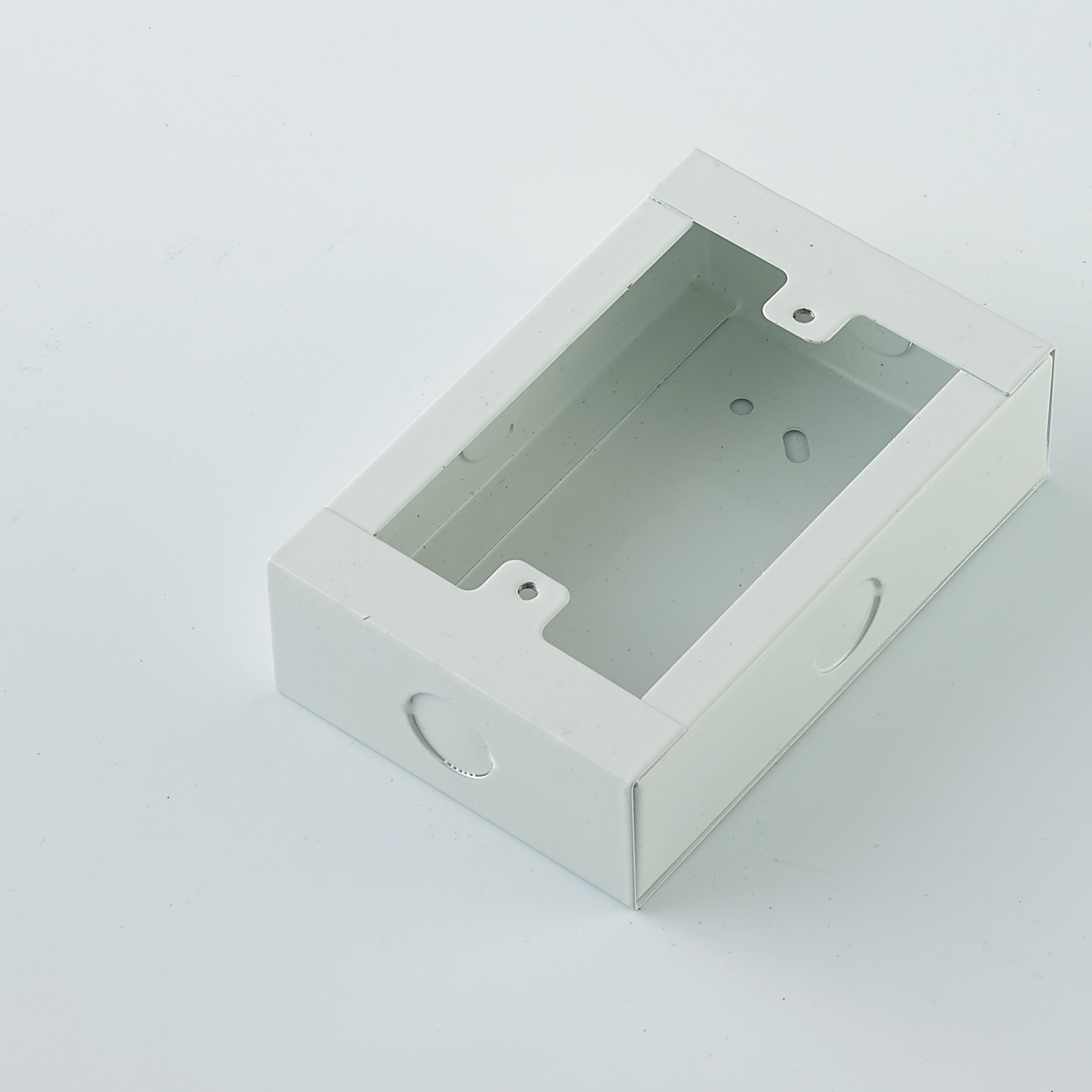 WALL BOX CLOSED BACK